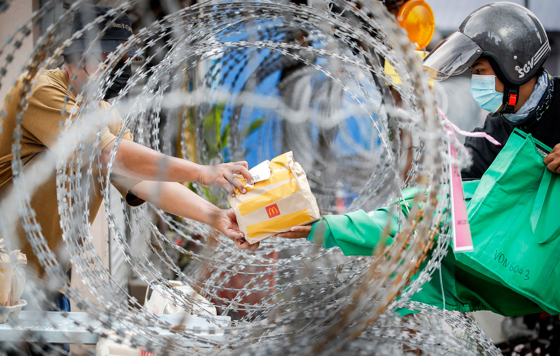 5 июля. В Малайзии объявлены строгие ограничения на передвижение и введен комендантский час из-за роста заболеваемости коронавирусом.