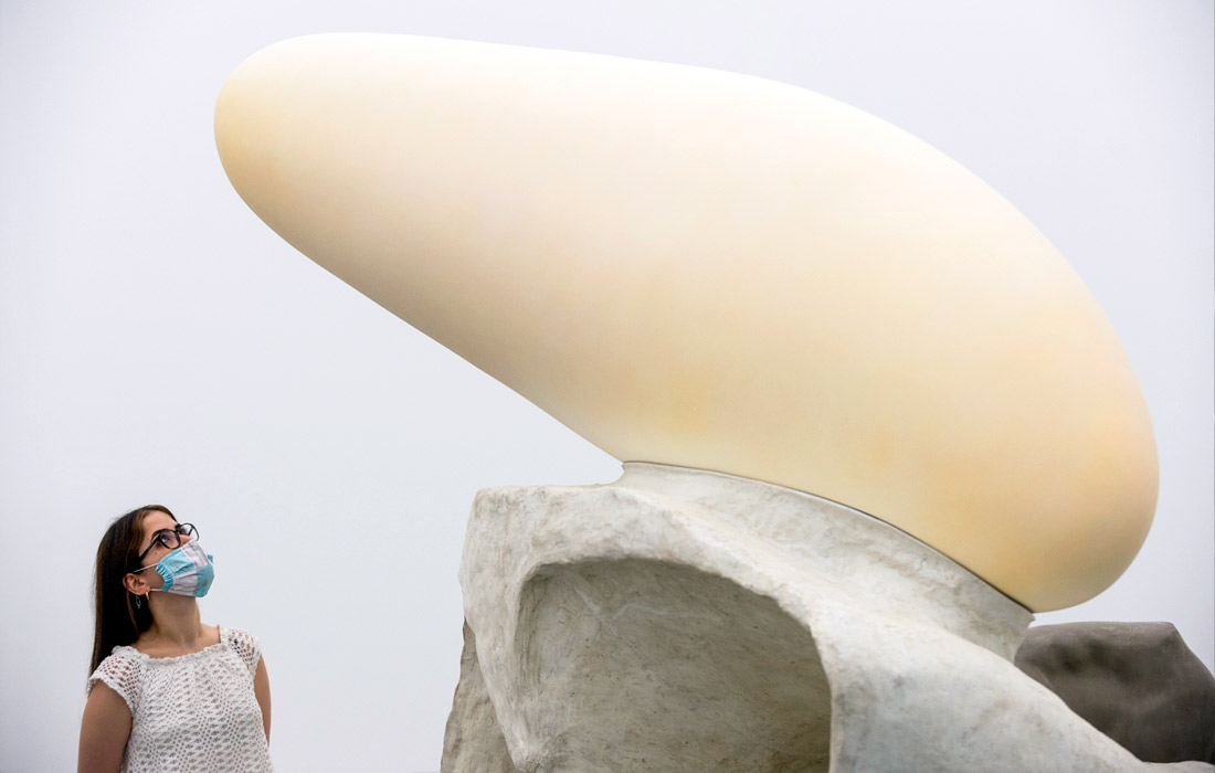 В лондонской галерее "Белый куб" прошел пресс-показ выставки китайского художника Лю Вэя