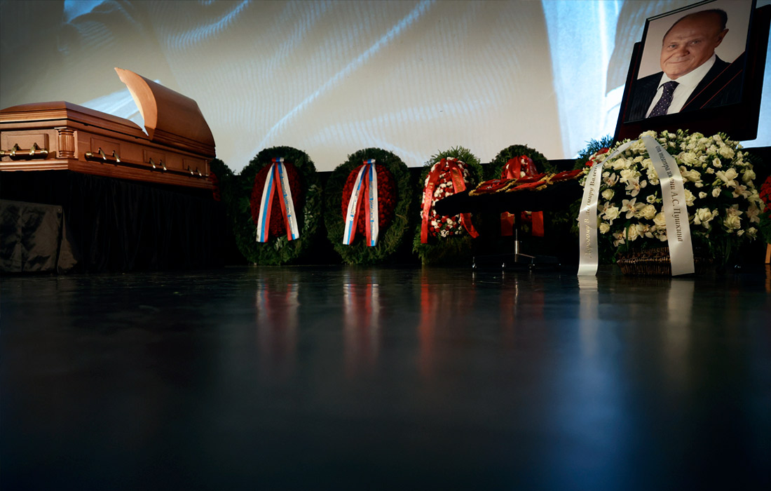 Церемония прощания с режиссером в Центральном доме кинематографистов