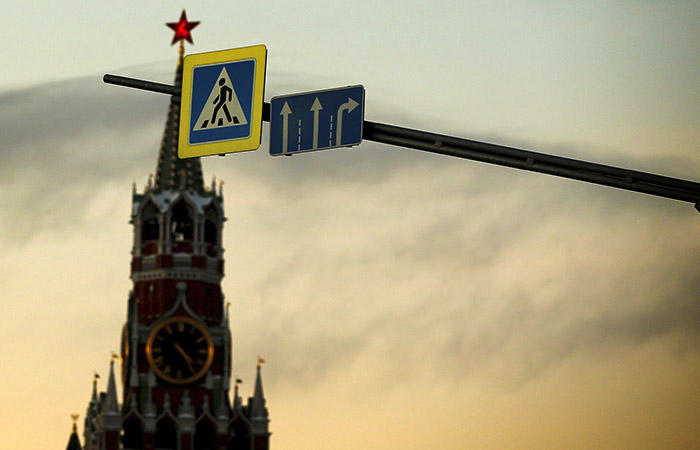 Песков заявил о необходимости переговоров в Москве с талибами