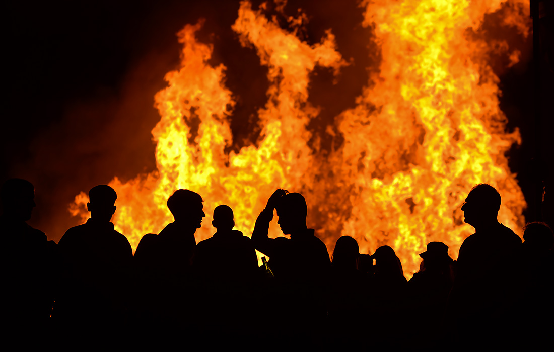 В Северной Ирландии празднуют - День битвы на реке Бойн