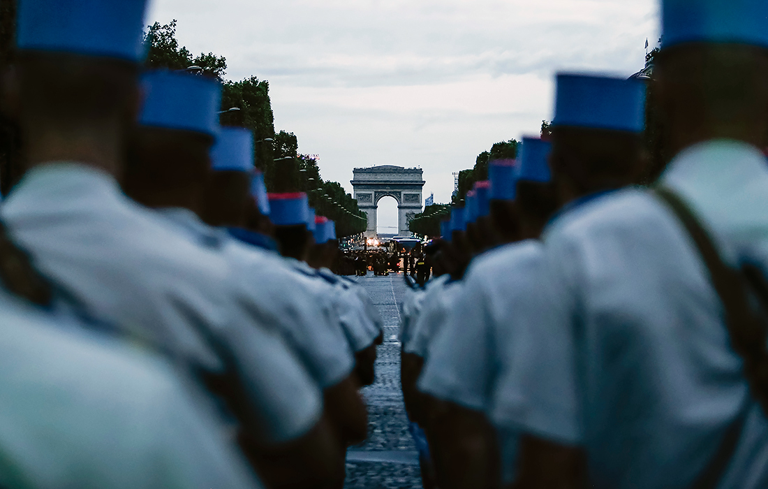 В Париже прошла репетиция военного парада ко Дню взятия Бастилии