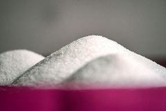 Жара в нескольких регионах РФ угрожает сахарной свекле и производству сахара
