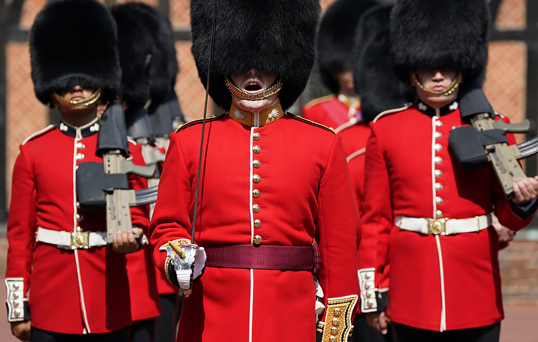 Первая с начала пандемии церемония смены караула прошла у Виндзорского замка