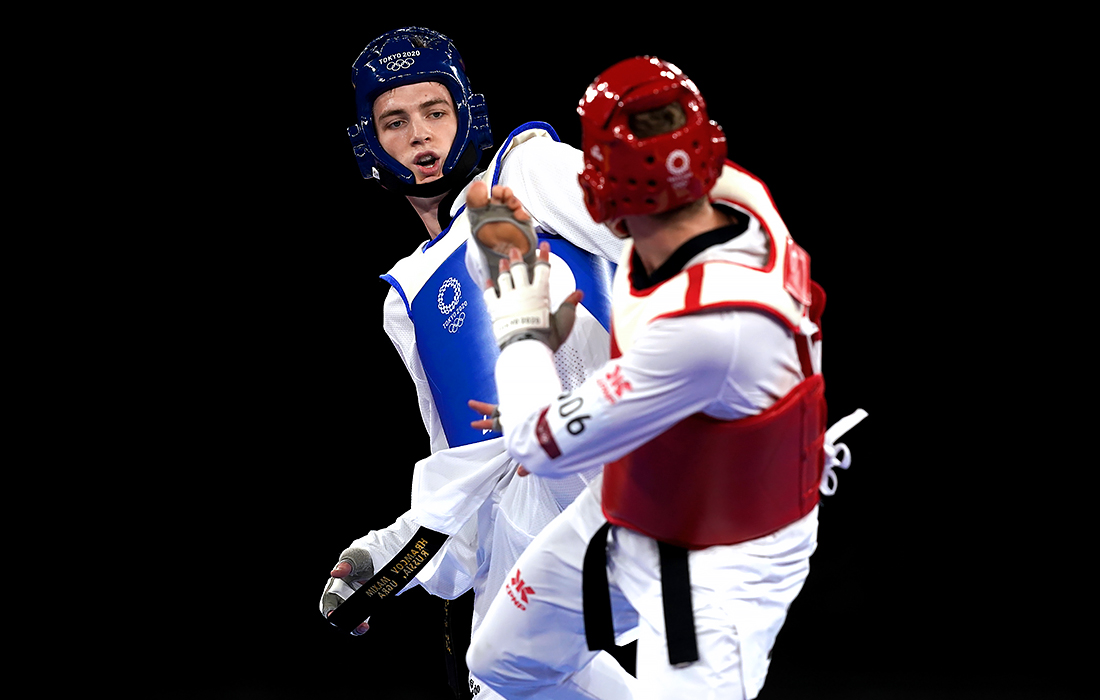 Россиянин Максим Храмцов стал победителем летних Олимпийских игр-2020 в Токио, выиграв соревнования среди тхэквондистов в весовой категории до 80 кг