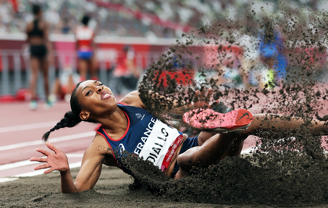 Спортсменка Руги Диалло во время соревнования в тройном прыжке у женщин