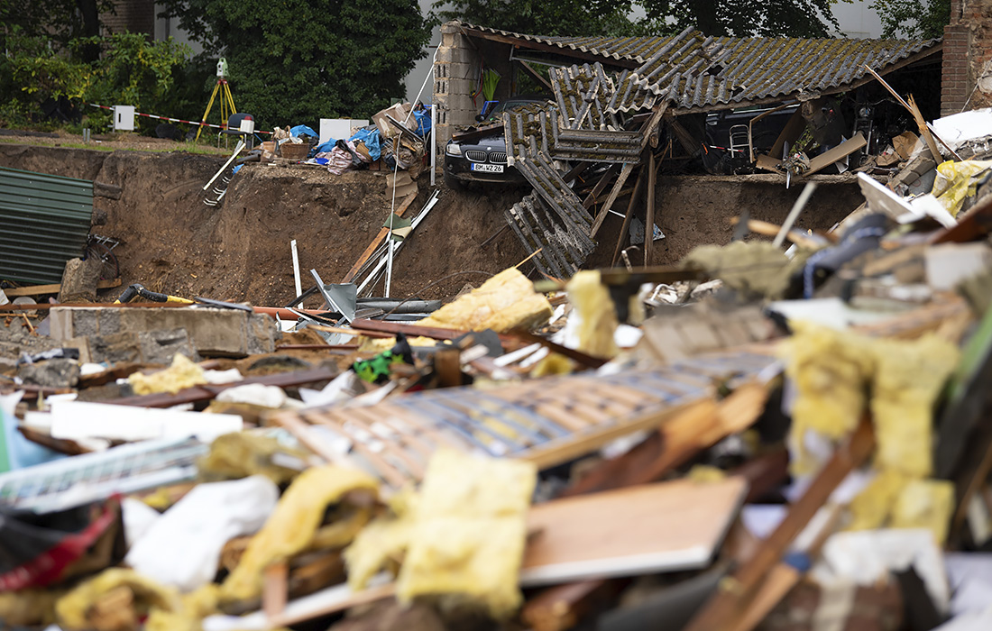 Правительство земли Северный Рейн-Вестфалия оценивает ущерб от наводнения в десятки миллиардов евро