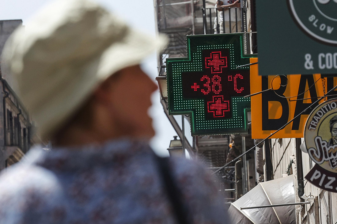 Сильная жара установилась в Риме