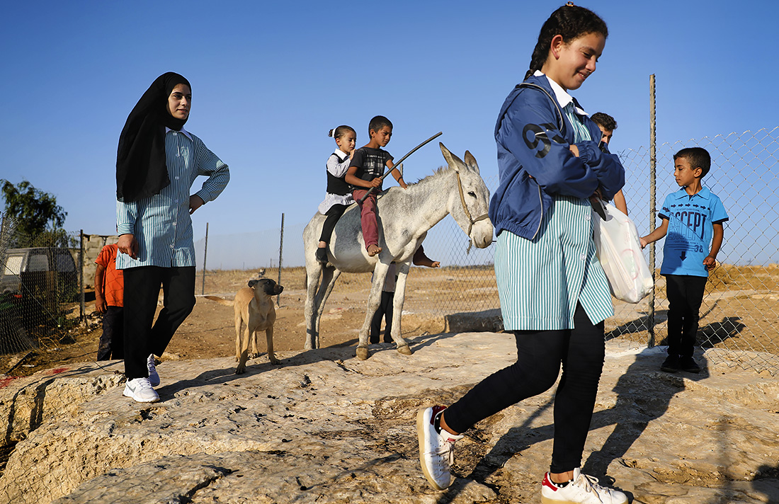Первый день палестинских детей в школе возле Хеврона