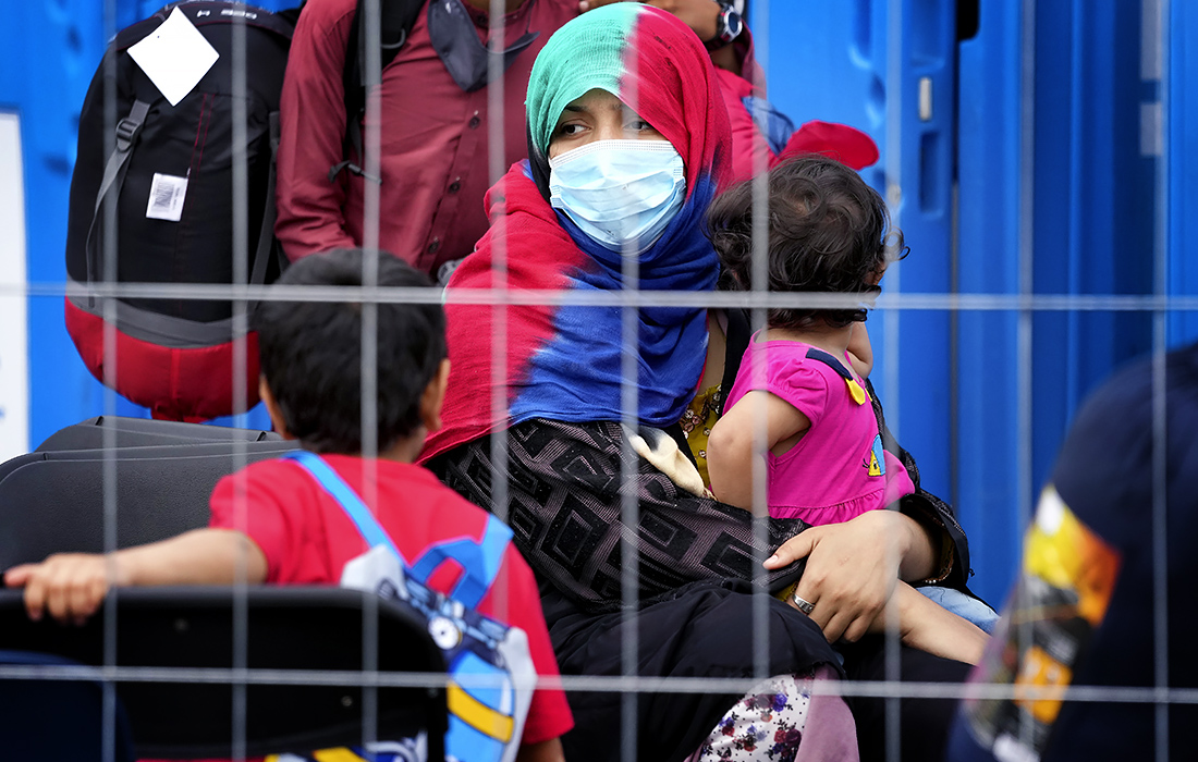 Беженцы из Афганистана на авиабазе ВВС США Рамштайн в Германии