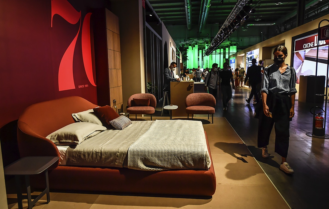 В Милане стартовал мебельный салон-2021