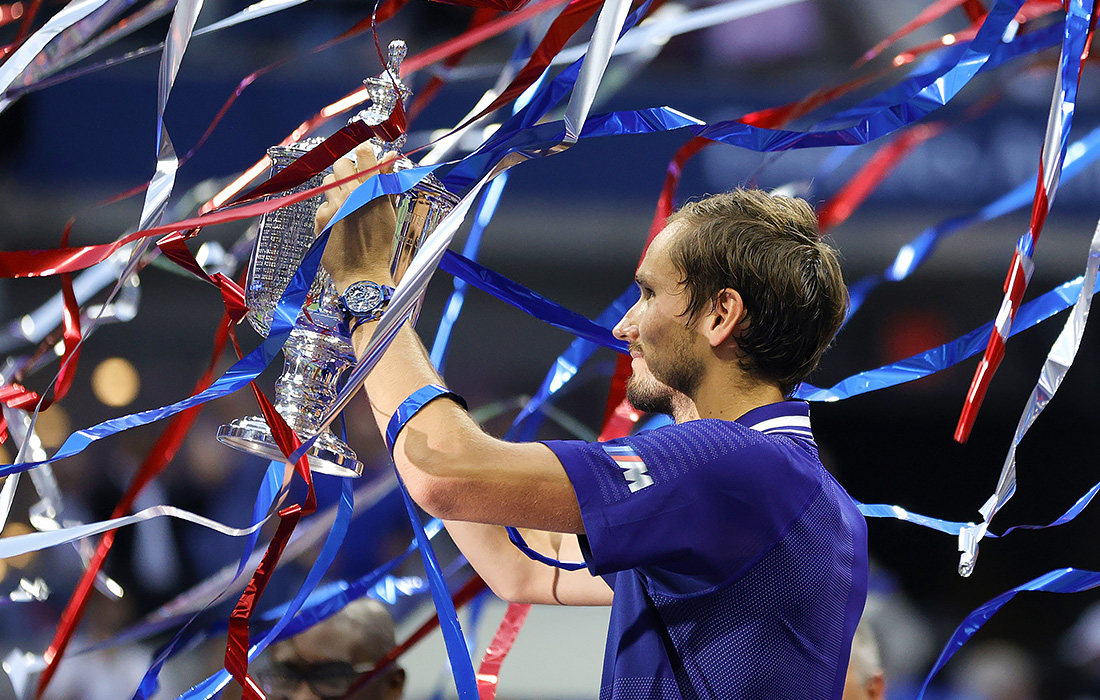 Российский теннисист Даниил Медведев обыграл серба Новака Джоковича в финале турнира Большого шлема US Open