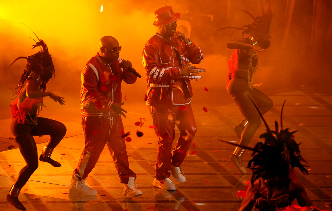 Выступление Басты Раймса и Сплиф Стар