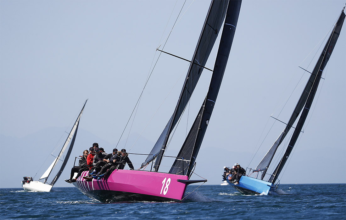 Весенняя регата проходит в Кейптауне