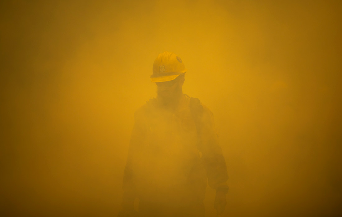 В Калифорнии не утихают лесные пожары