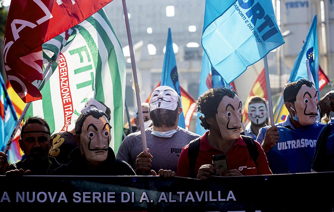 Протест сотрудников авиакомпании Alitalia из-за условий труда в Риме