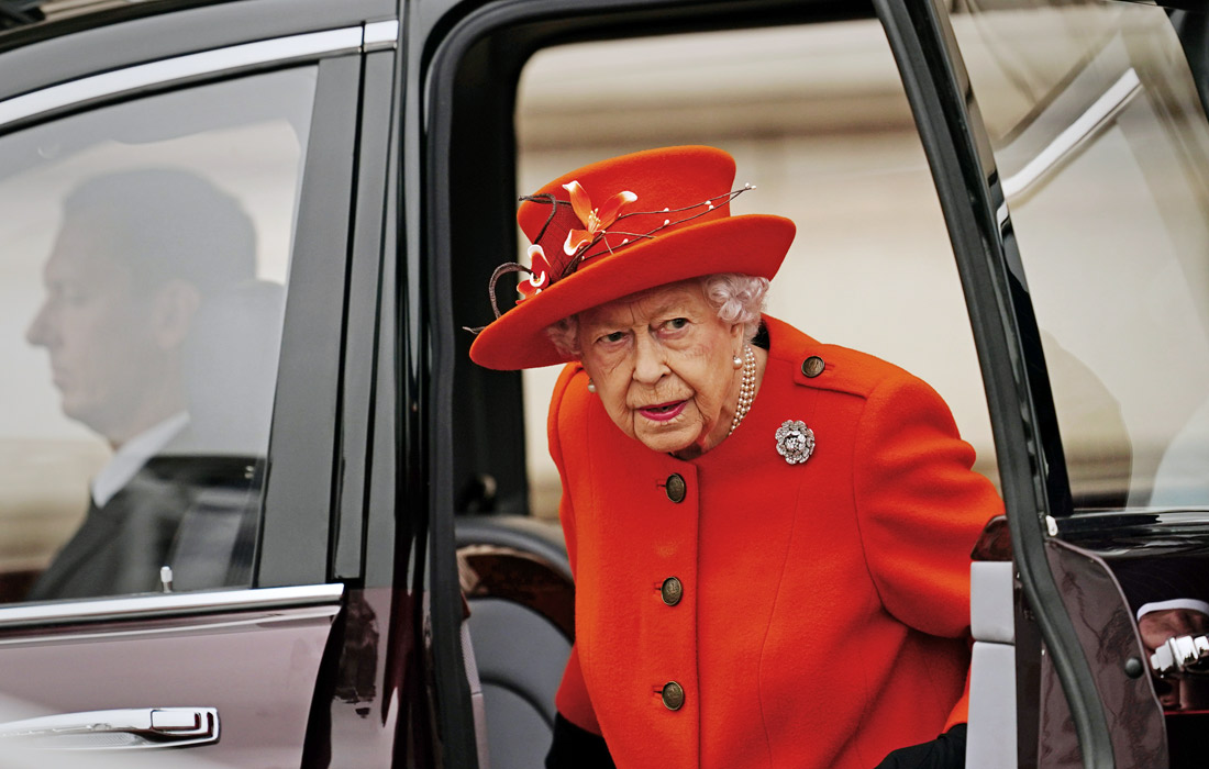 Королева Елизавета II приняла участие в открытии эстафеты огня Игр Содружества, которые пройдут в следующем году в Бирмингеме