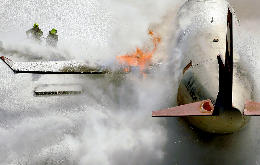 В Международном аэропорту Эсенбога в Анкаре прошли авиационные учения