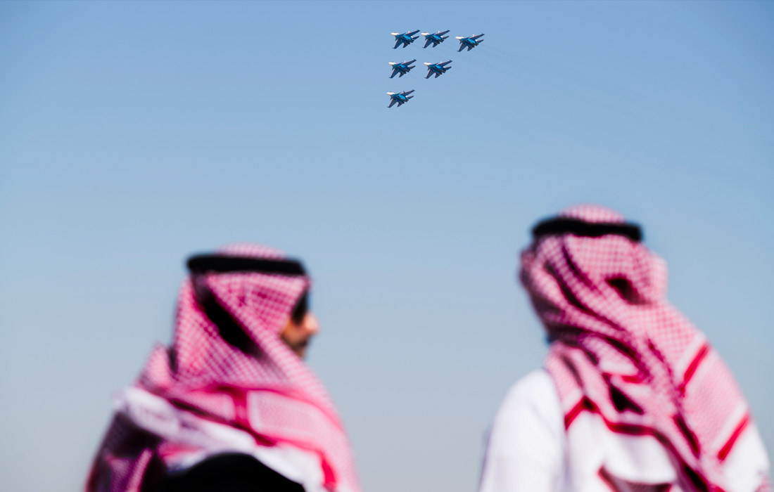 Показательный полет группы "Русские витязи"