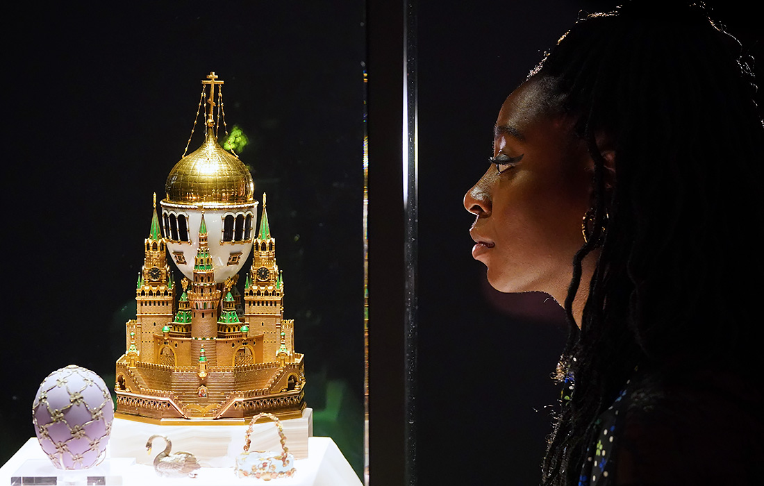 В лондонском музее Виктории и Альберта готовится к открытию выставка "Фаберже в Лондоне: от любви до революции"