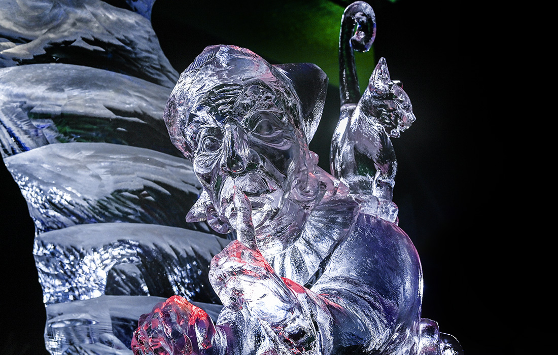 Выставка ледяных скульптур открылась в немецком Бранденбурге