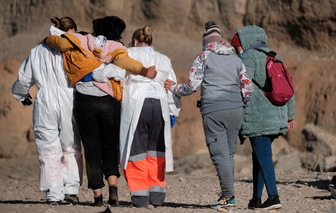 Более 100 мигрантов прибыло на Канарские острова