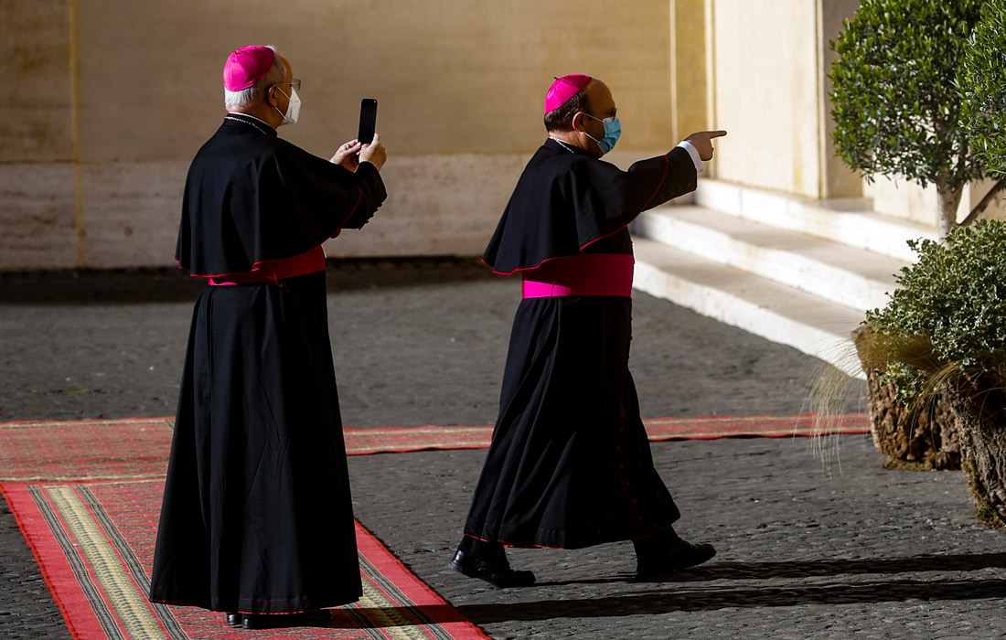 Встреча испанских епископов в Ватикане