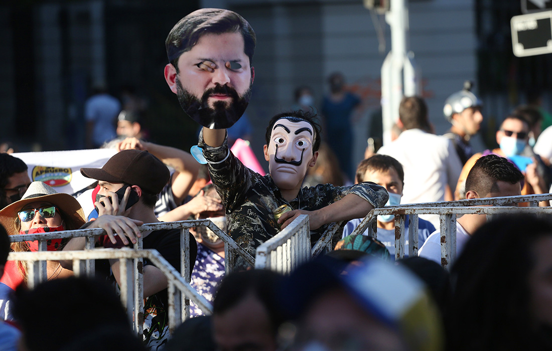 На президентских выборах в Чили победил 35-летний кандидат от левой коалиции Габриэль Борик