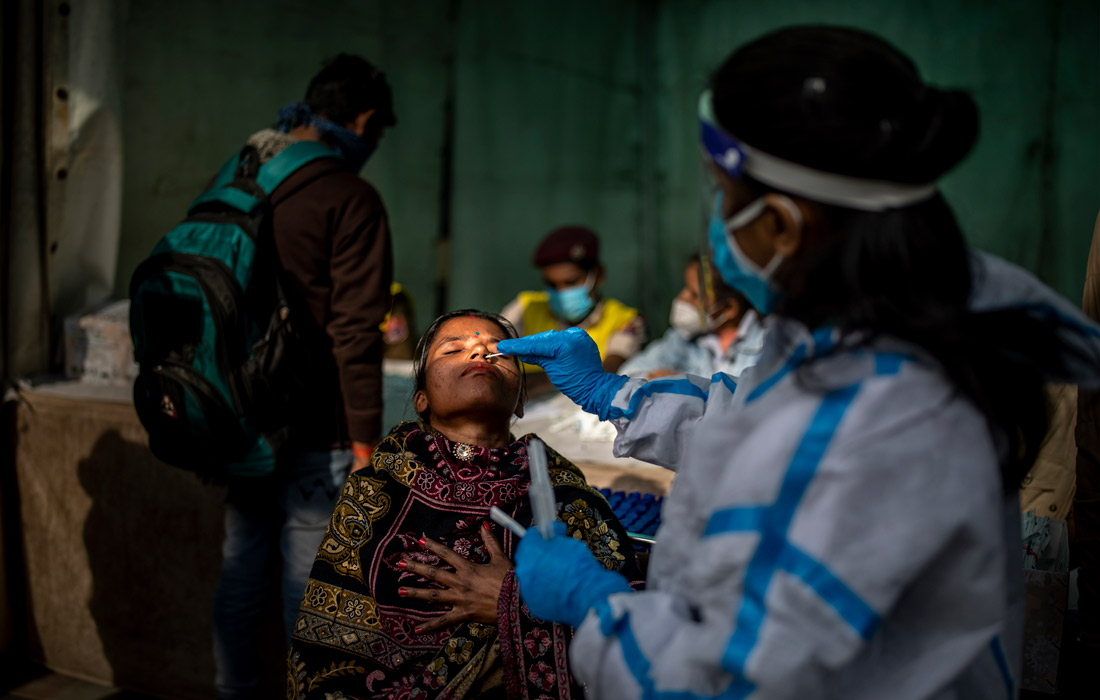 Индия занимает второе место по числу заразившихся. Количество подтвержденных случаев COVID-19 достигло 34 822 040.