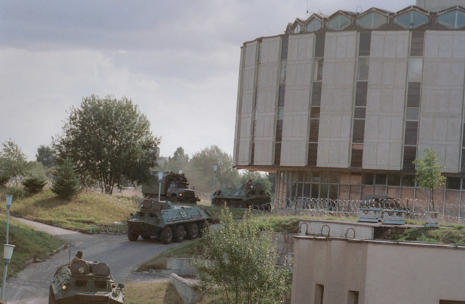 Военные оставили вильнюсский телецентр