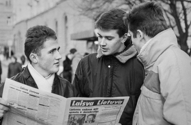 Э.Бичкаускас: Литва не собирается присоединяться к содружеству