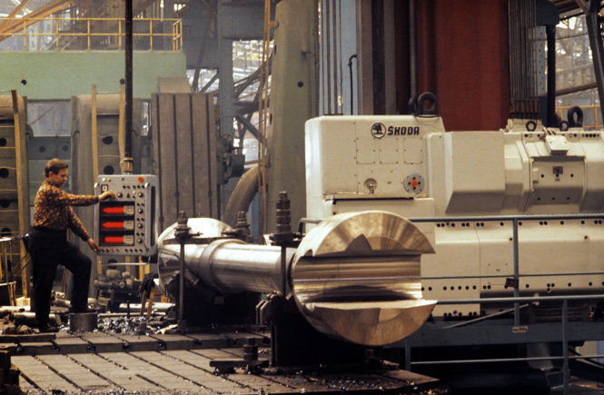 Иностранцы смогут купить часть гигантского "Уралмаша"