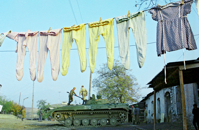 В Нагорном Карабахе продолжаются обстрелы