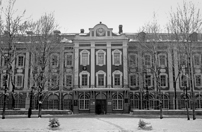 В Санкт-Петербурге бастуют преподаватели университета