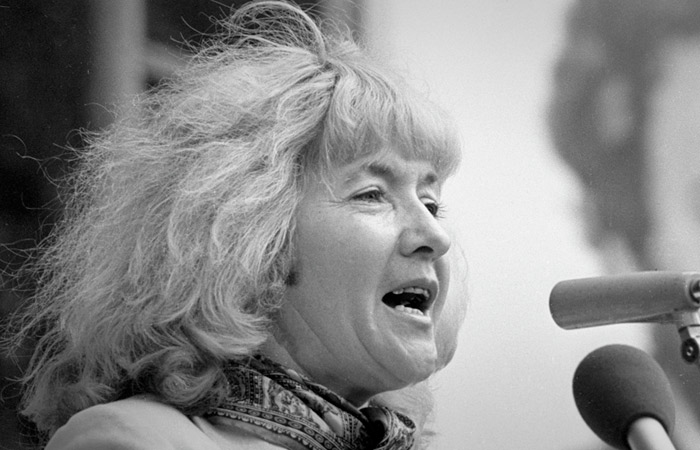 Поэтесса Юлия Друнина покончила с собой