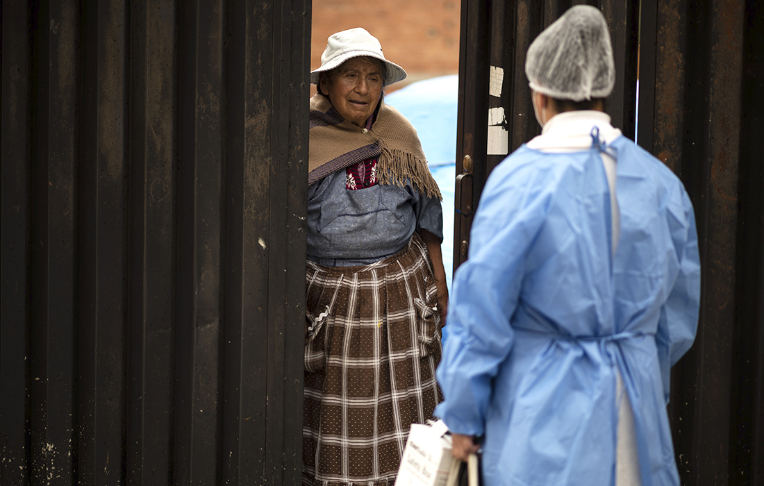 Правительство Боливии запустило программу "Крестовый поход за жизнь", чтобы доставить вакцины в самые отдаленные районы страны