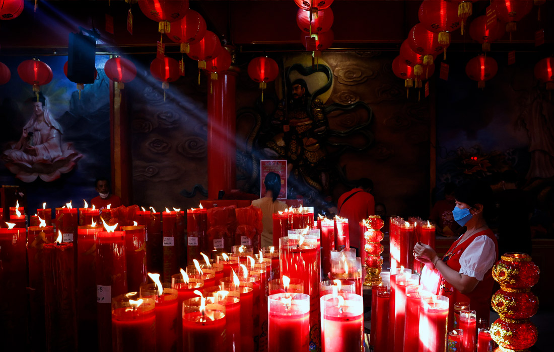 Празднование Нового года по лунному календарю в Индонезии