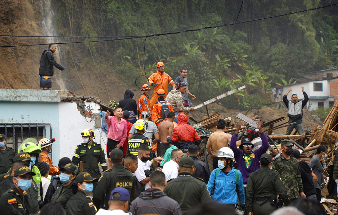 Шесть человек погибли в результате оползня в центральной Колумбии