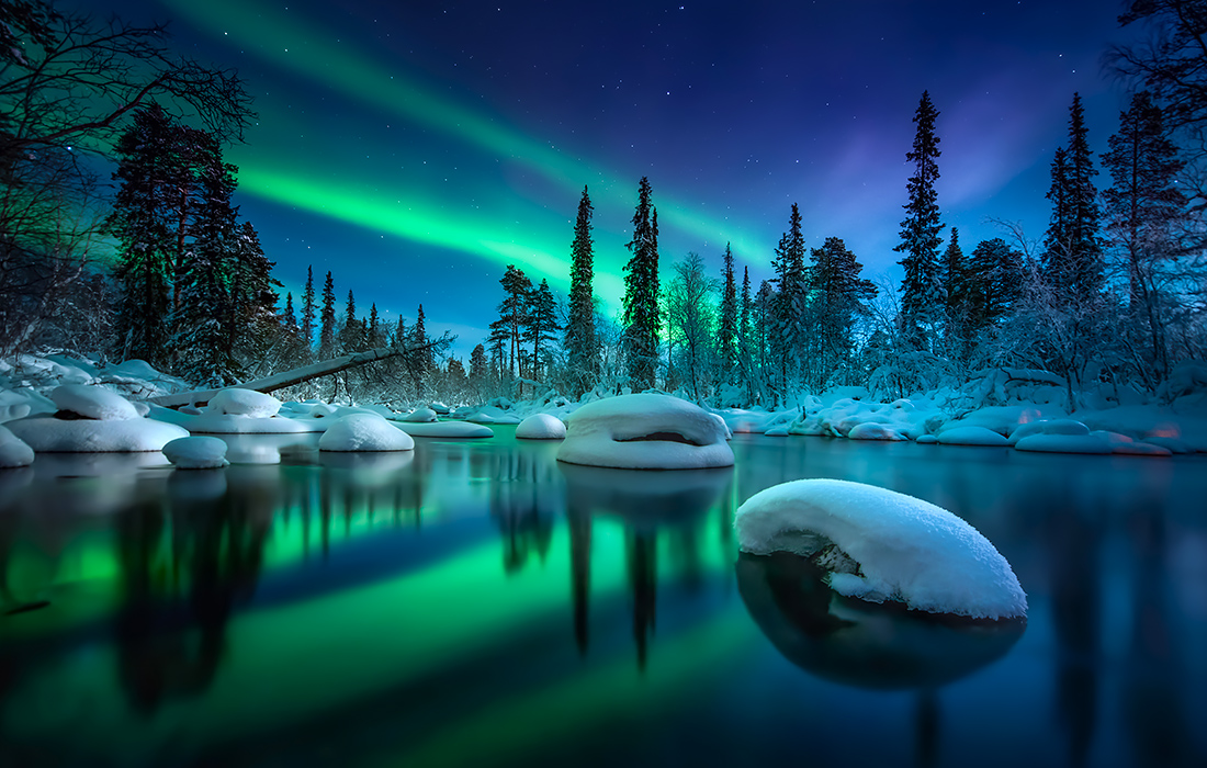 Северное сияние на Кольском полуострове в России