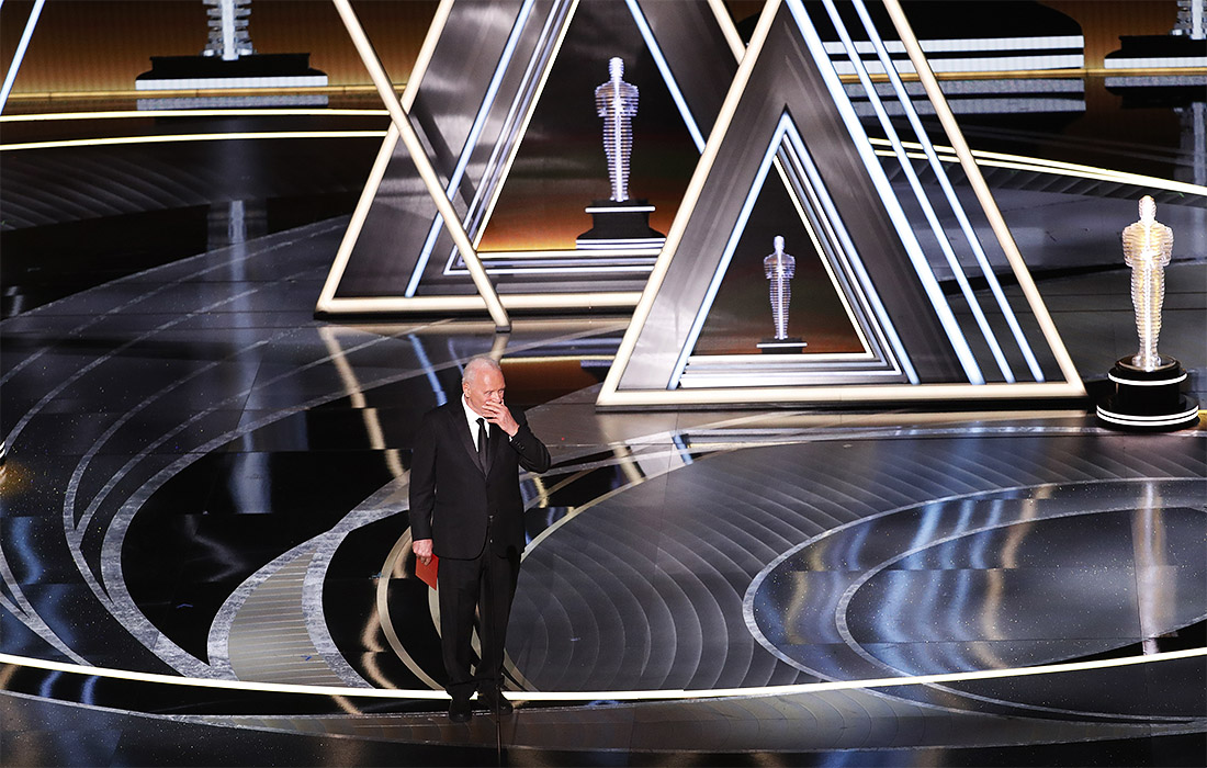 Победительницу в номинации "лучшая женская роль" объявил сам Сэр Энтони Хопкинс