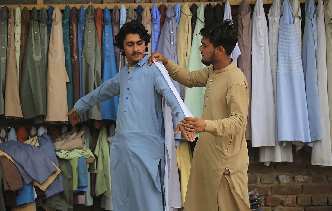 Подготовка к Ураза-Байрам в Пакистане