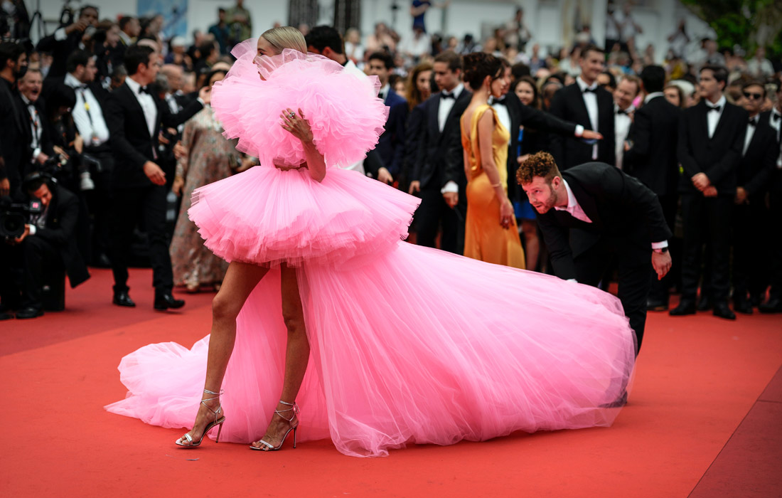 Блогер Леони Ханна на премьере фильма "Топ Ган: Мэверик"