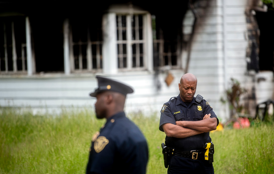Пять человек погибли в результате пожара в доме в городе Флинт, штат Мичиган