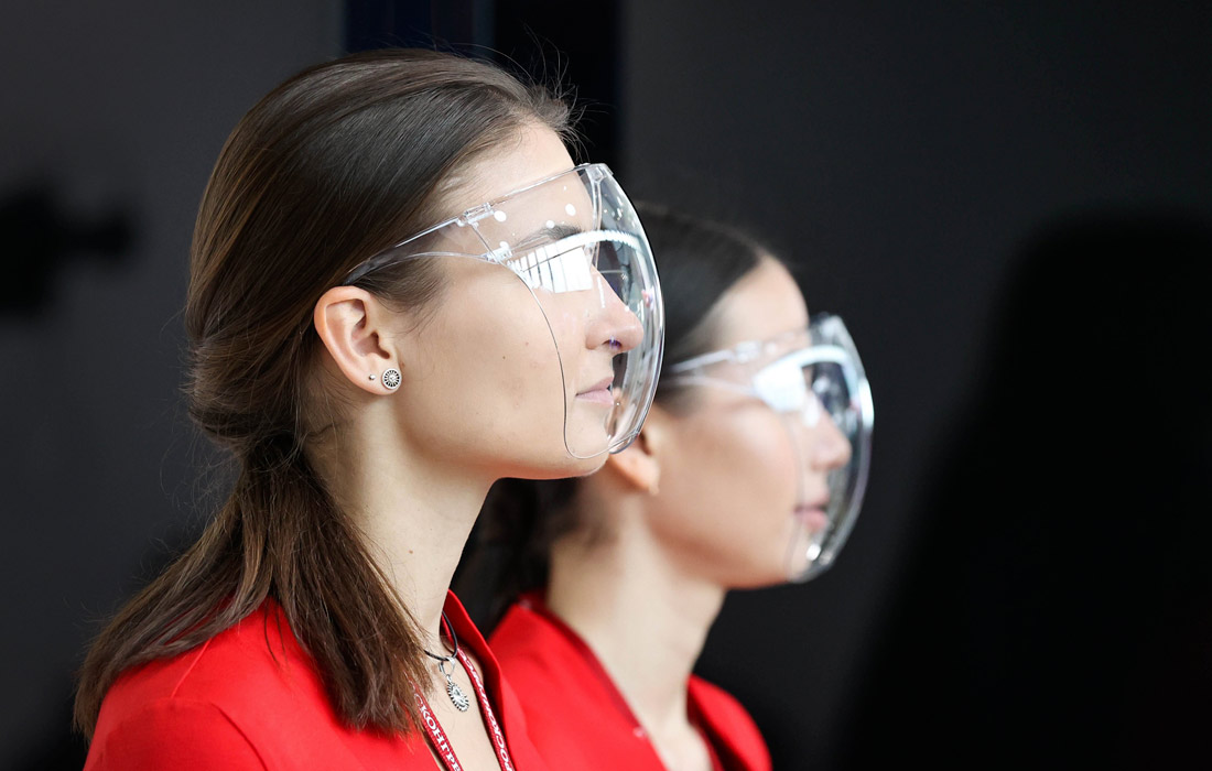 Участники ПМЭФ-2022