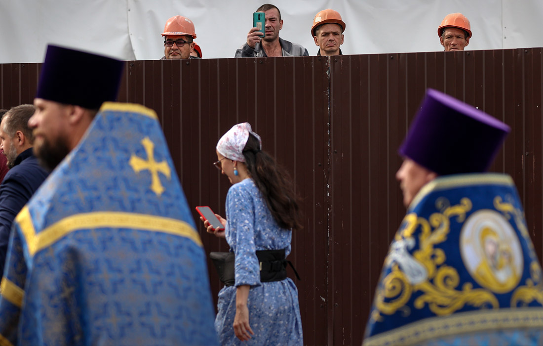 Празднование дня Казанской иконы Божьей Матери в Казани