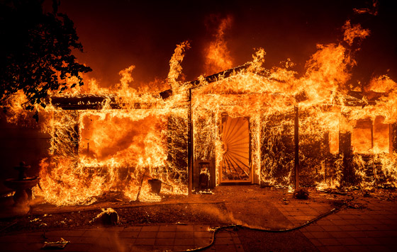 Масштабный лесной пожар в Калифорнии