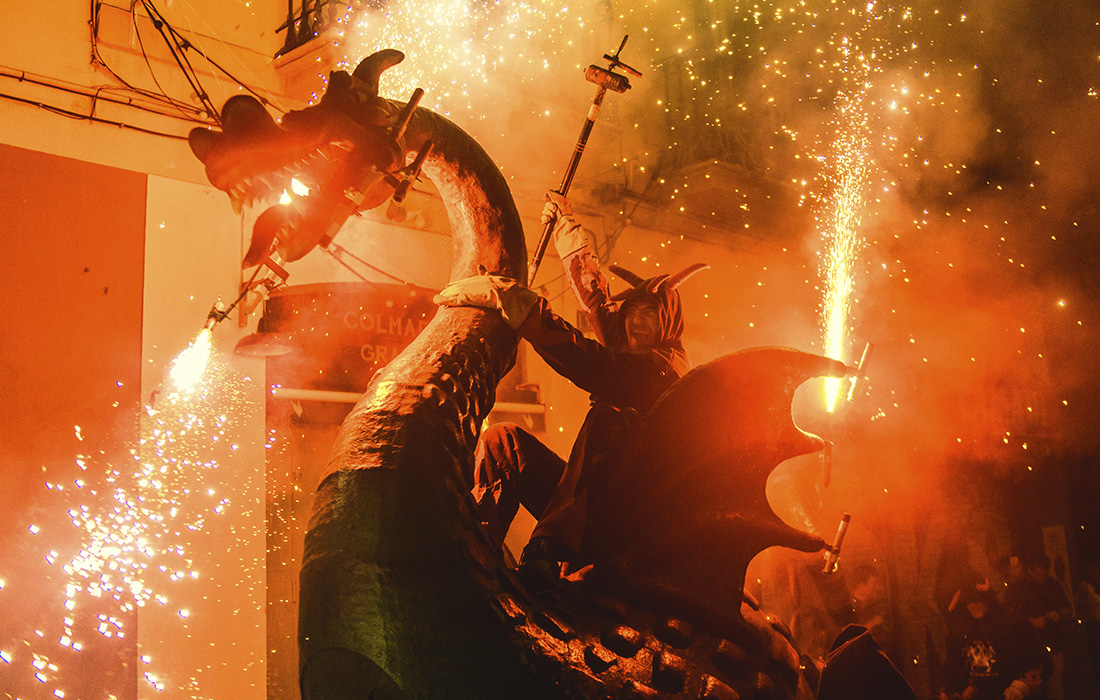 Ежегодный фестиваль де Грасия в Барселоне