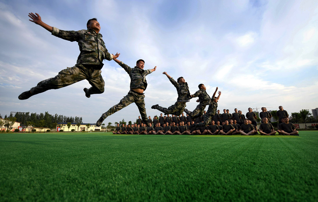 Тренинг солдата. Тренировка солдат. Тренировать солдат. Солдаты тренируются.