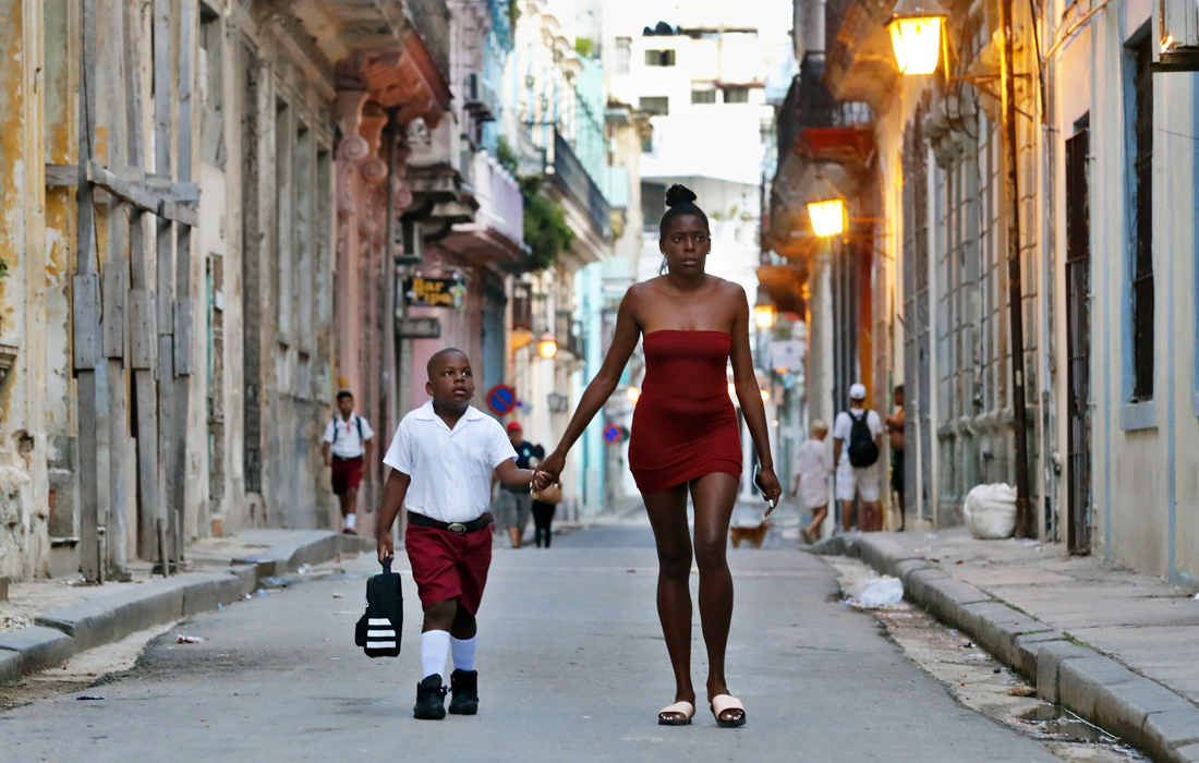Около 1,7 миллиона кубинских школьников возвращаются к занятиям после летних каникул
