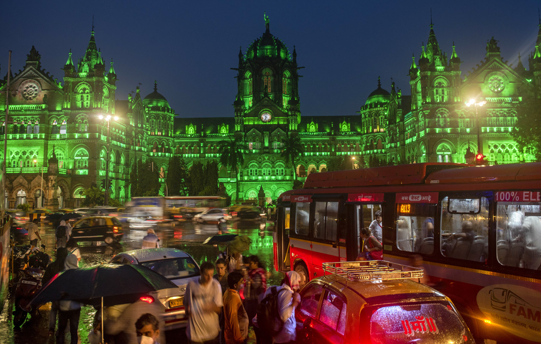 Сильный дождь в Мумбаи